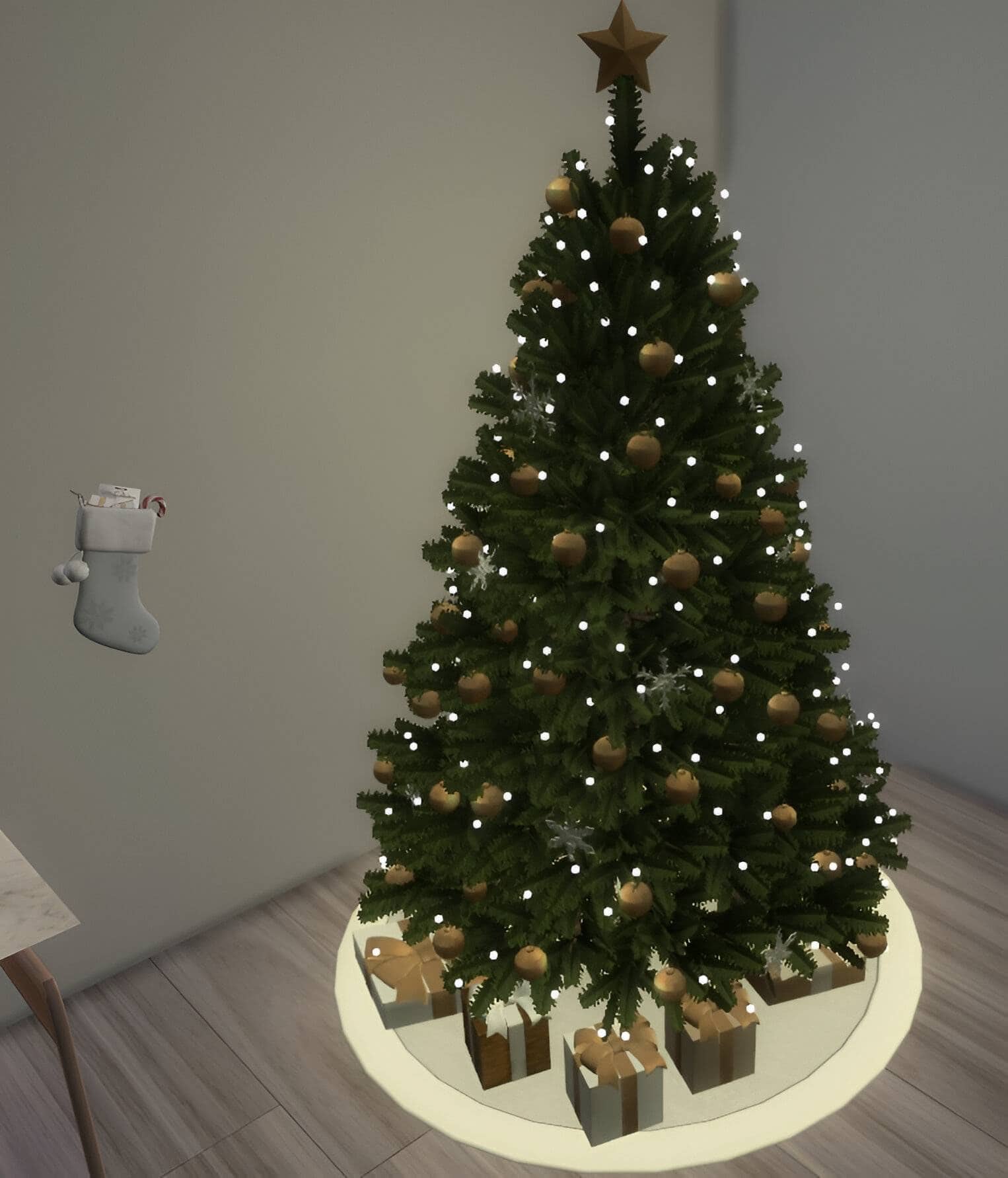 Xmas Tree With Ornaments